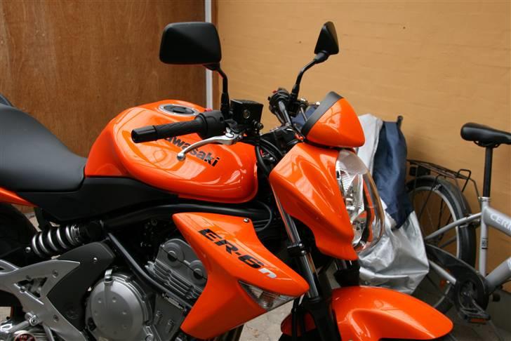 Kawasaki ER-6n *SOLGT* billede 6