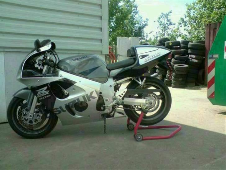 Suzuki GSX-R 600 **Solgt** billede 1