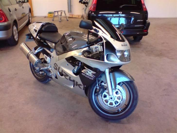 Suzuki GSX-R 600 **Solgt** billede 2