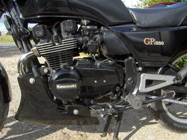 Kawasaki GpZ 550  *TIL SALG* - Motoren billede 6