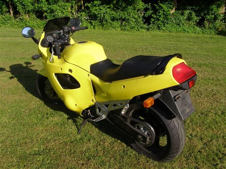 Suzuki Gsx f 750 billede 5