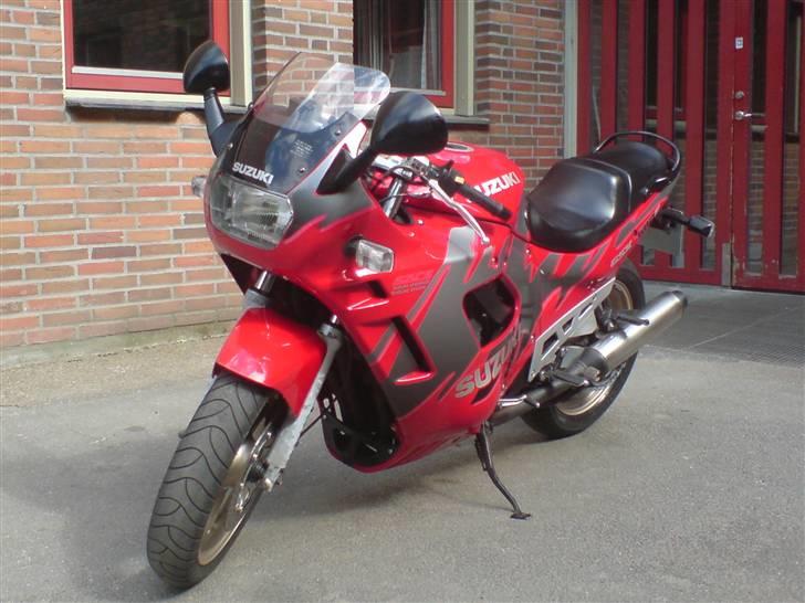 Suzuki GSX 600 F SOLGT! billede 4