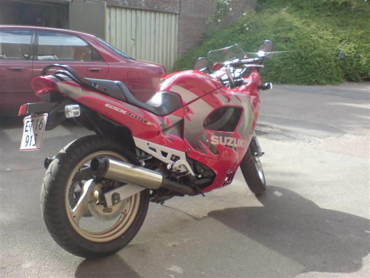 Suzuki GSX 600 F SOLGT! billede 6