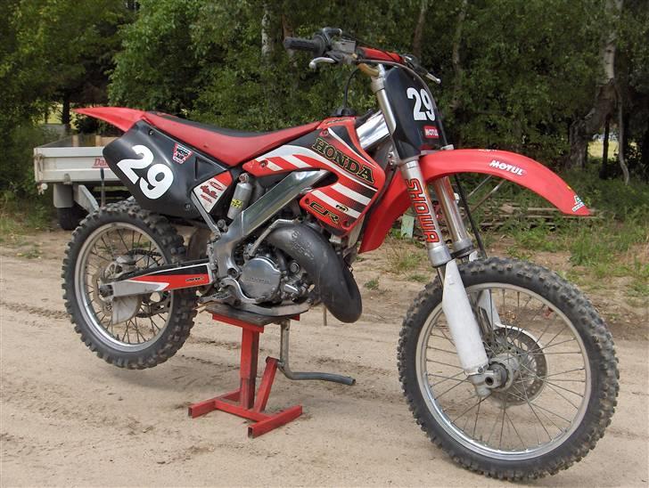Honda CR 125 R (Solgt) - med "baneracer" skjolde billede 12