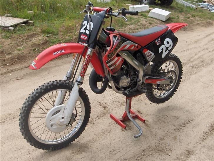 Honda CR 125 R (Solgt) - med "baneracer" skjolde billede 16