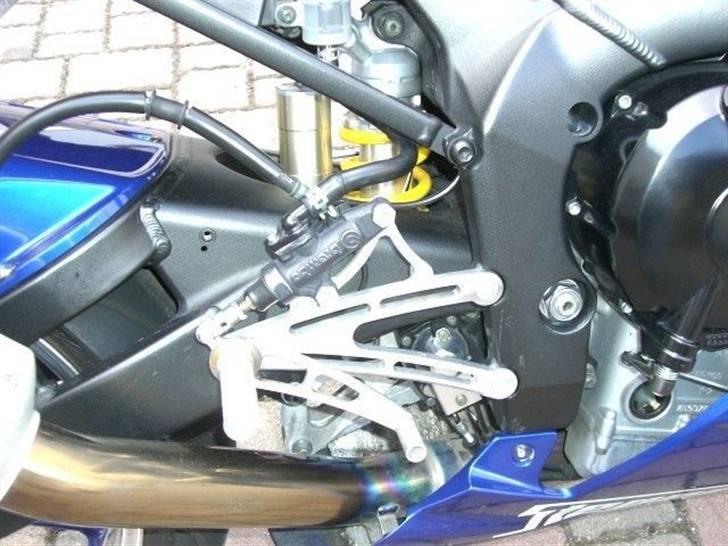 Yamaha R1 SOLGT - Som den stod ved forhandleren i Tyskland billede 6