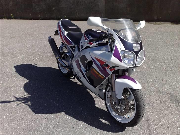Yamaha FZR 600R billede 12