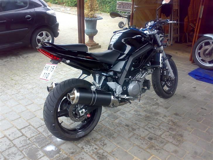Suzuki Sv 1000N k7 billede 2