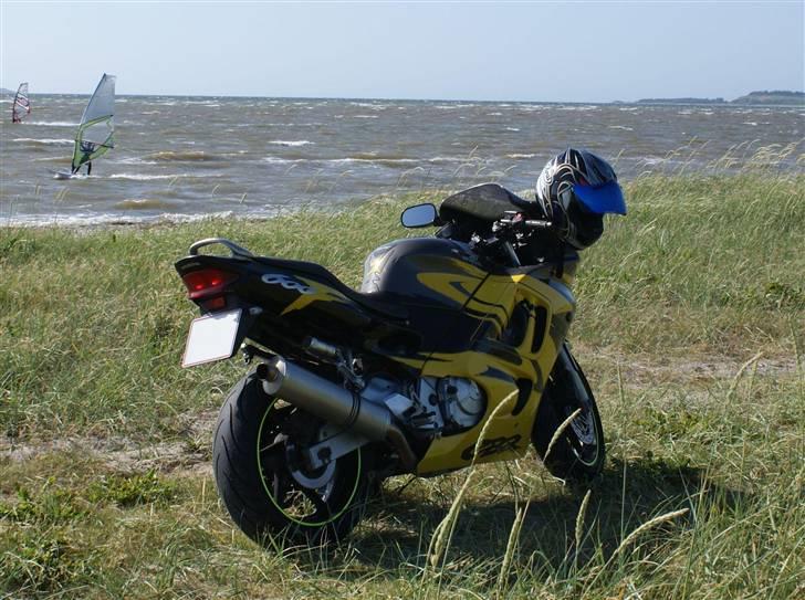 Honda CBR 600 F3 billede 3