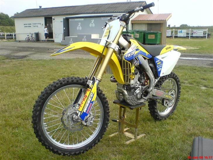 Suzuki RM-Z 250F- SOLGT! billede 10