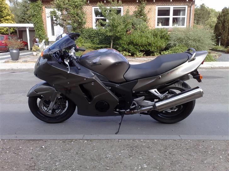 Honda CBR 1100 XX Blackbird billede 3