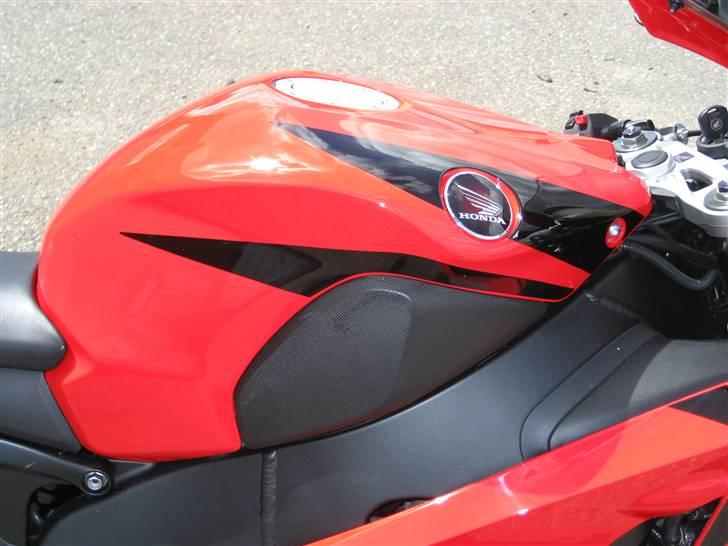 Honda CBR 1000 RR "SOLGT" billede 4