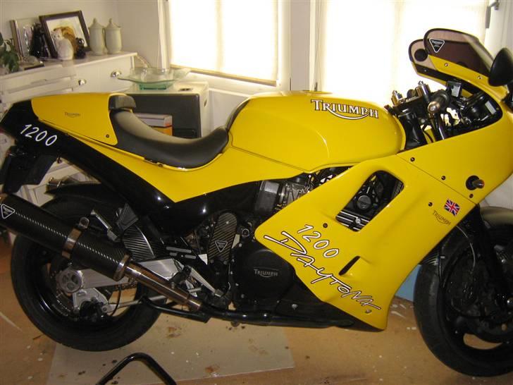 Triumph Daytona 1200 - 26/2-2009 Klar til at komme på gaden igen 1. marts billede 2