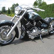 Yamaha XVS 1100