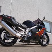 Honda CBR 600 F4