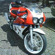 Honda CBR 400 RR NC 29 ***solgt***