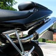 Yamaha R6