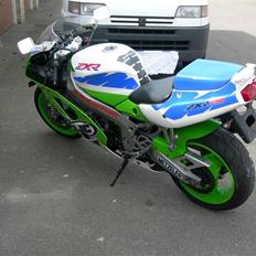 Kawasaki ZXR750 L2