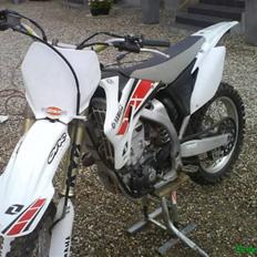 Yamaha yzf 450 solgt