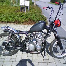 Honda CB(RatRod/Bobber)550F K1