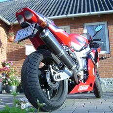 Yamaha R6  **solgt** 