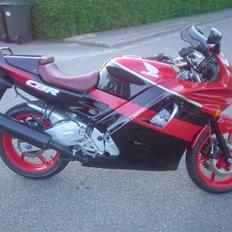 Honda CBR 600 F2 PC25