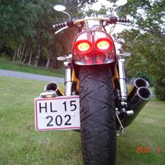 Honda VF 750c Super Magna