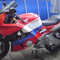 Honda CBR 600 F3(solgt)