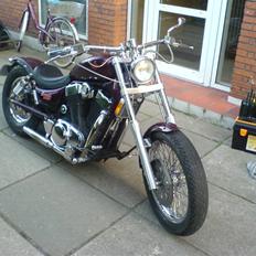 Suzuki vs 1400 intruder