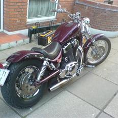 Suzuki vs 1400 intruder