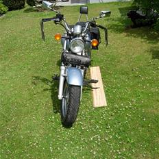 Suzuki MARAUDER