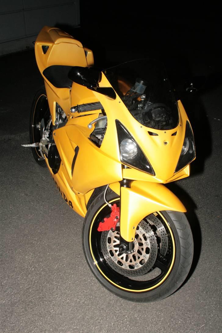 Honda VFR 400 R (solgt) billede 10