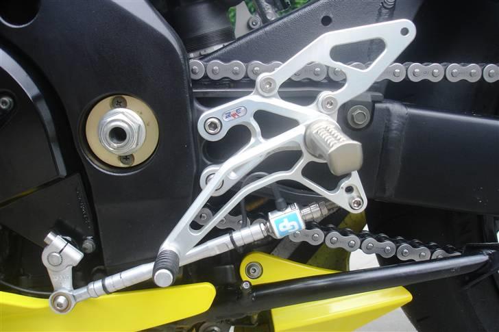 Suzuki GSXR 1000 K5 - Robby fodhviler med Translogic quickshifter arm billede 7