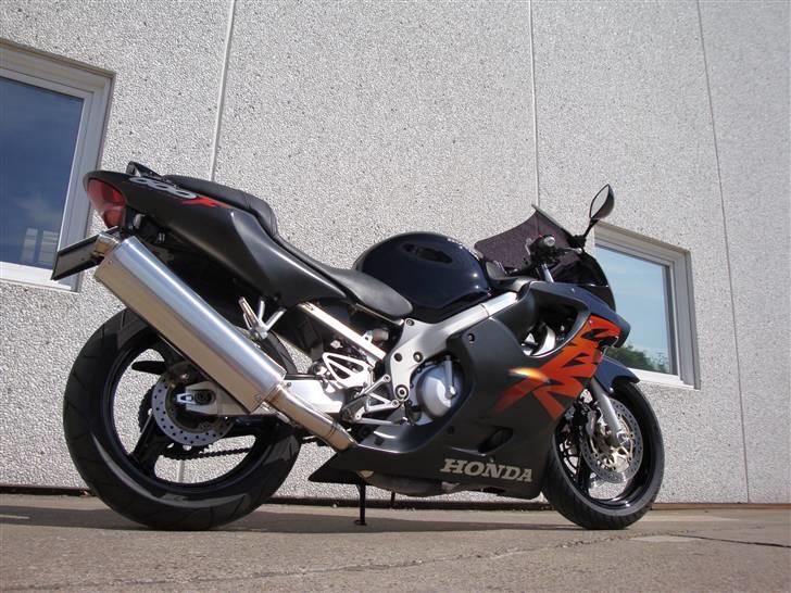 Honda CBR 600 F4 billede 3