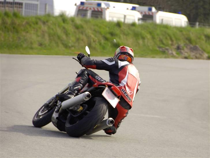 Ducati Monster 900 - Solgt billede 12