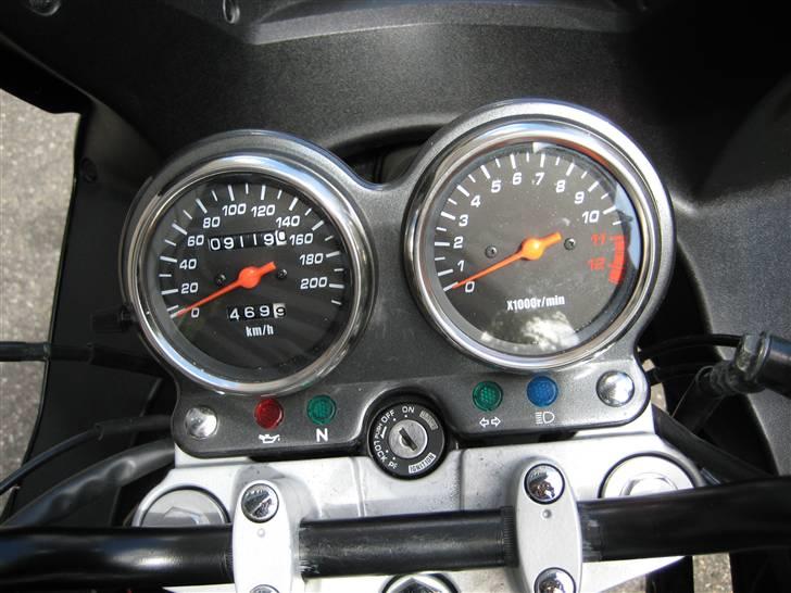 Suzuki GS500F billede 3