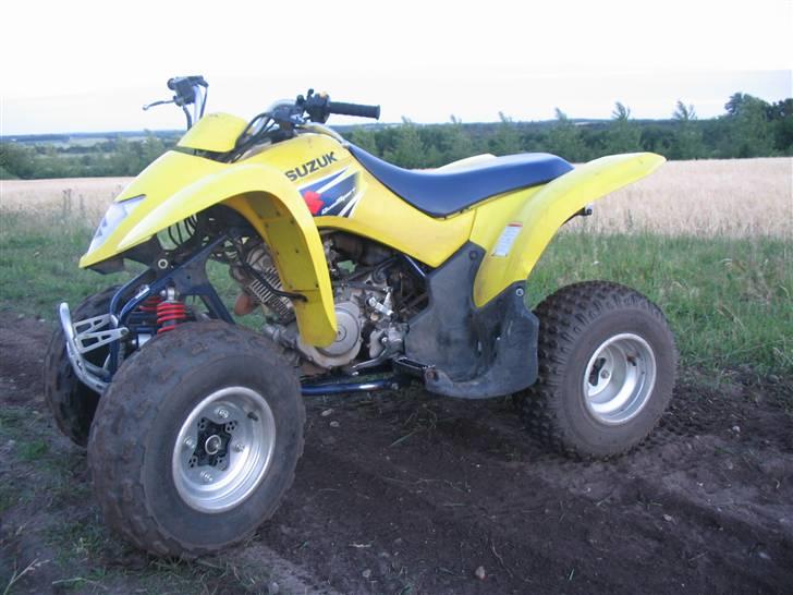 Suzuki LT-z250k7 billede 3