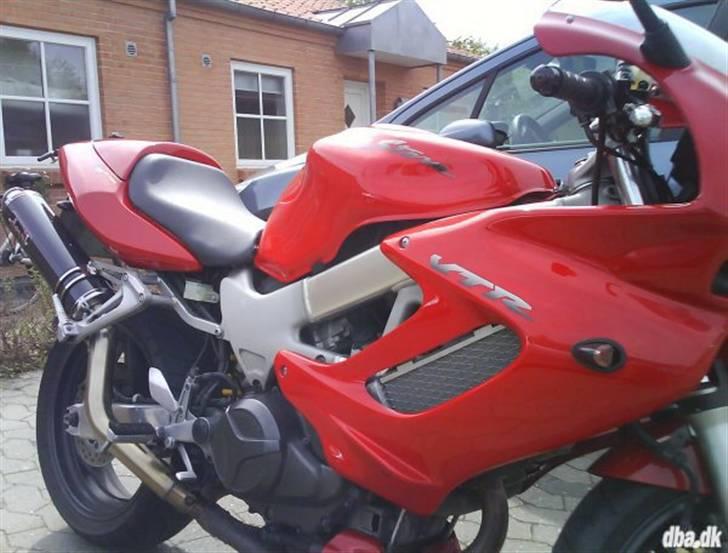Honda vtr 1000 SOLGT billede 1