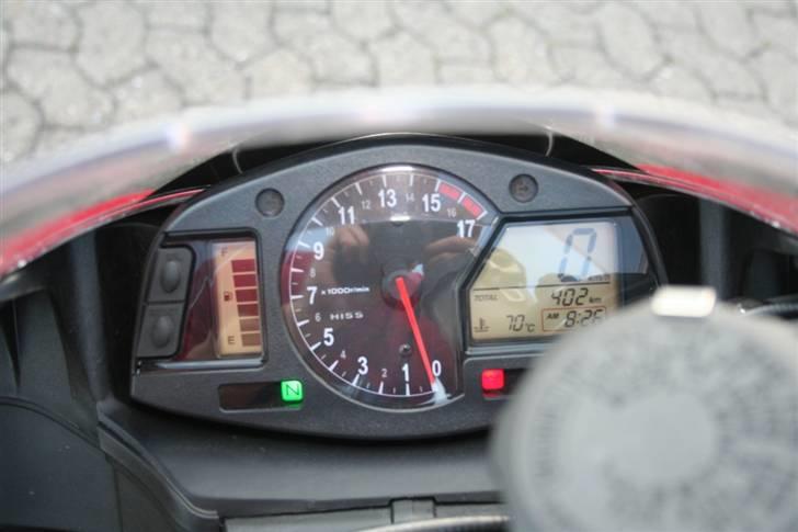 Honda CBR 600 RR - 400 km på klokken billede 4