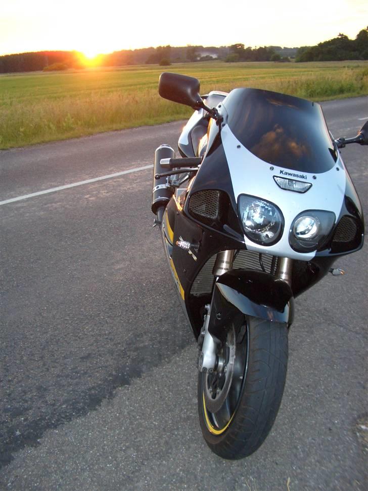 Kawasaki ZX7R Ninja (solgt) billede 10