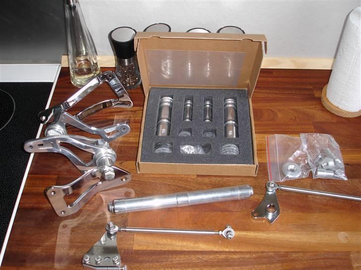 Suzuki vs 750 *SOLGT* - Mapam fremflyttersæt. billede 12