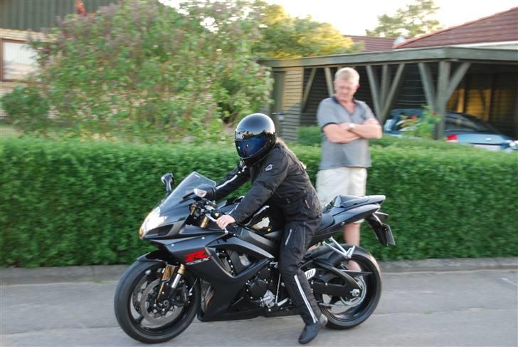 Suzuki Gsxr-600 k7 "SOLGT" - Mig billede 11