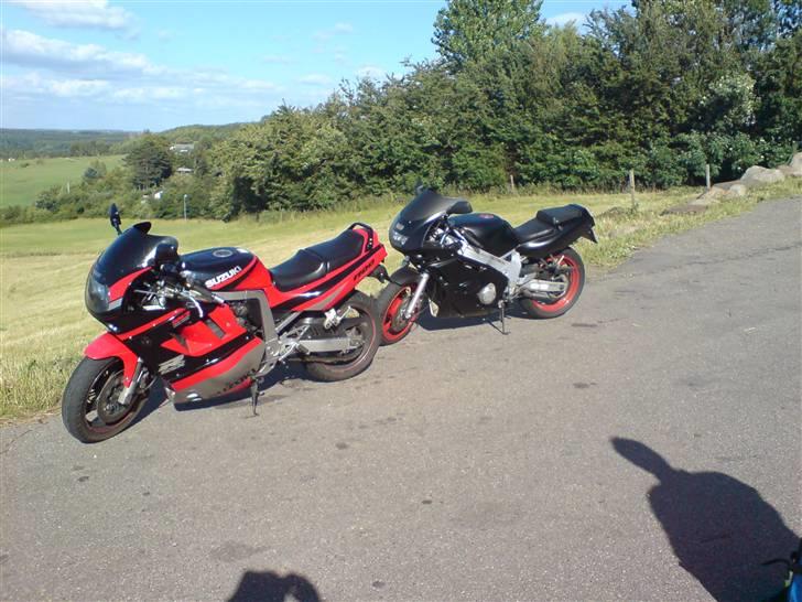 Yamaha FZR 600 "SOLGT" - Far og søn billede 5