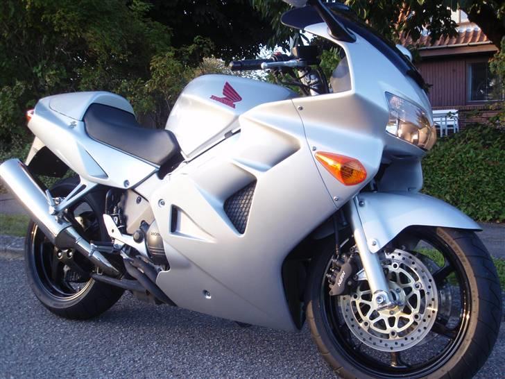 Honda VFR 800 billede 4