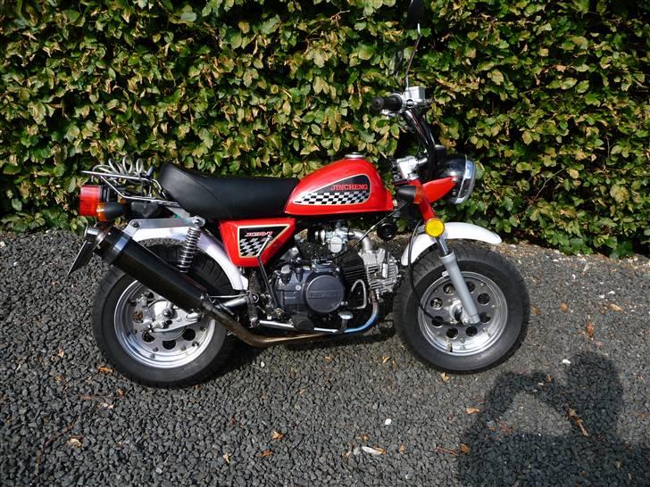 Jincheng Monkey 140 ccm Monster - SOLGT - Så kom 140 ccm Lifan motoren på og den har lige rullet sin jomfrutur. billede 13