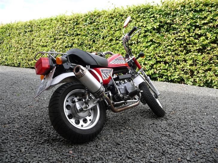 Jincheng Monkey 140 ccm Monster - SOLGT - Her med en cross udstødning på, den går nok ikke i stykker men larmer en del. billede 17