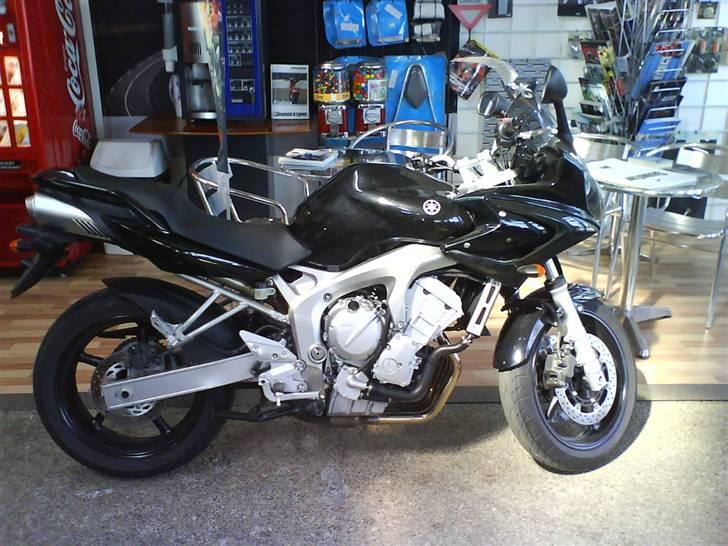 Yamaha FZ 6 S S2 billede 2