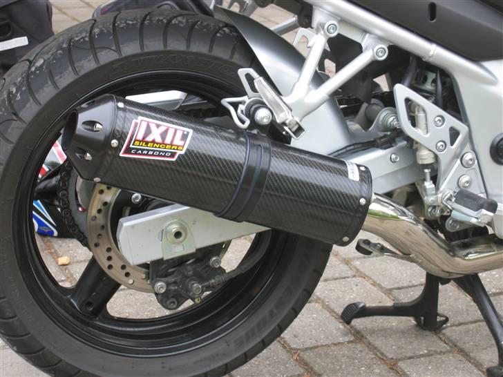 Suzuki 650 Bandit S {skrottet} - Den sejeste dybeste og ondeste lyd - beklager naboer! Men her kommer jeg altså bare!! billede 19