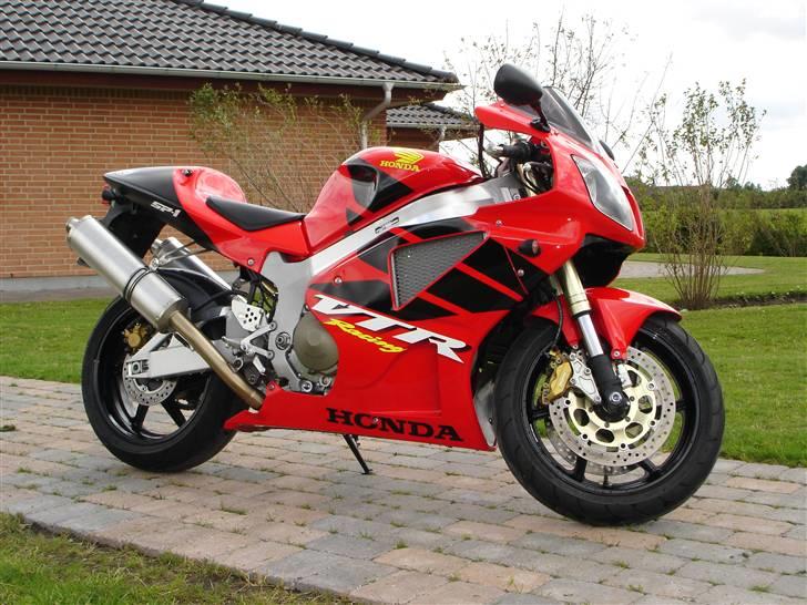 Honda vtr sp1 billede 1