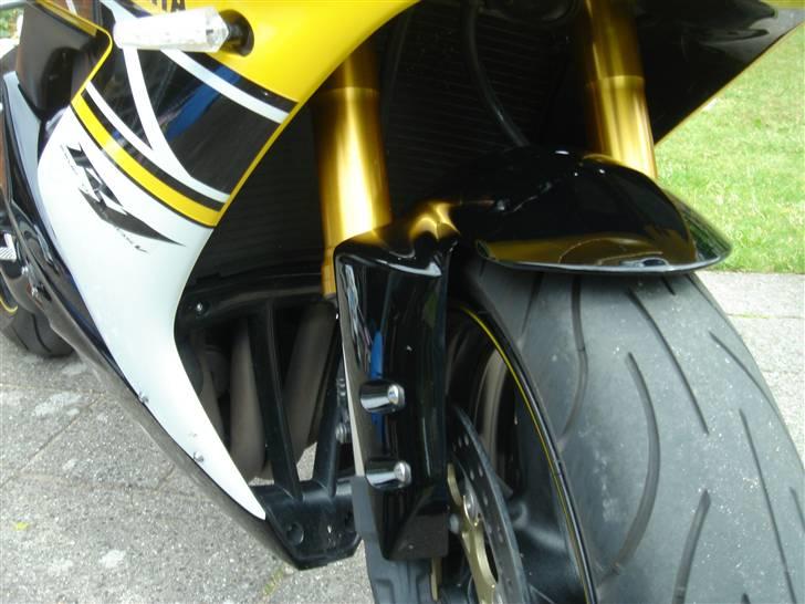 Yamaha R1 billede 5